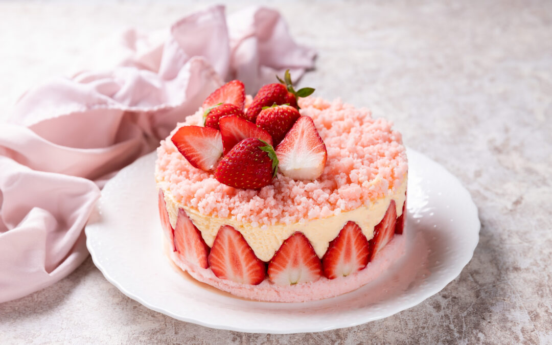 Strawberry Crunch Cake